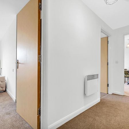 Stylish 4Th Floor 2 Bedroom En Suite City Centre Apartment With Parking By Azura Nights Birmingham Luaran gambar