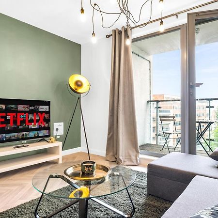 Stylish 4Th Floor 2 Bedroom En Suite City Centre Apartment With Parking By Azura Nights Birmingham Luaran gambar