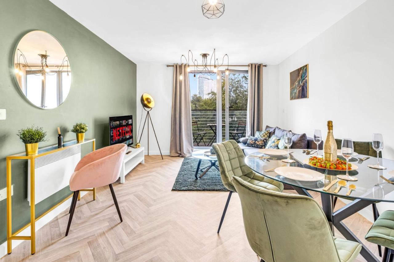 Stylish 4Th Floor 2 Bedroom En Suite City Centre Apartment With Parking By Azura Nights Birmingham Luaran gambar