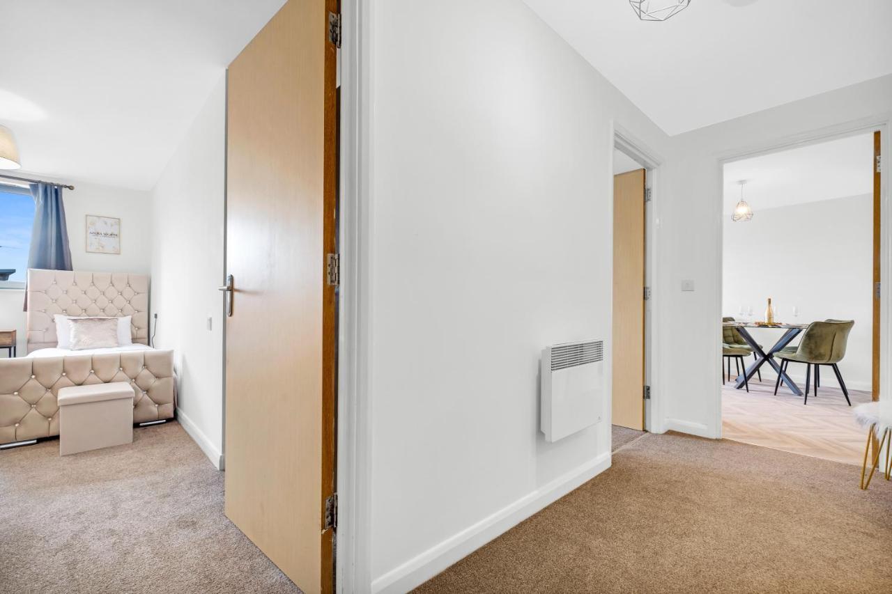 Stylish 4Th Floor 2 Bedroom En Suite City Centre Apartment With Parking By Azura Nights Birmingham Luaran gambar
